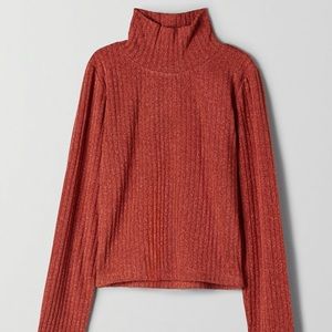 Wilfred Tamu T-Shirt Cropped Ribbed Turtleneck